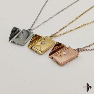 chaines et pendentifs enveloppes lettres acier inoxydable